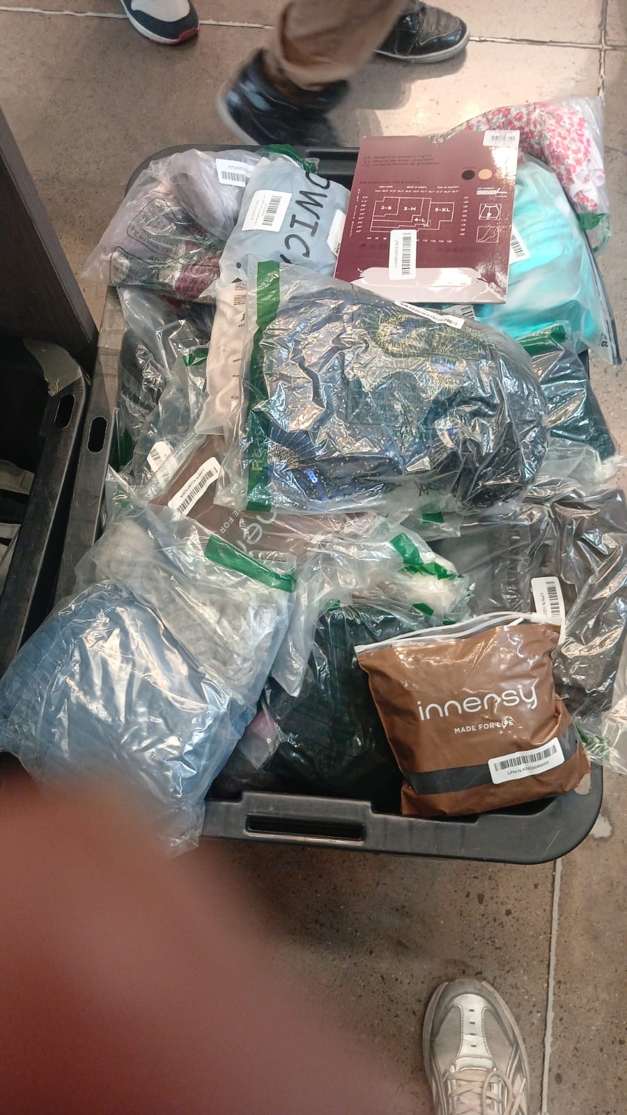 Ropa nueva empacada