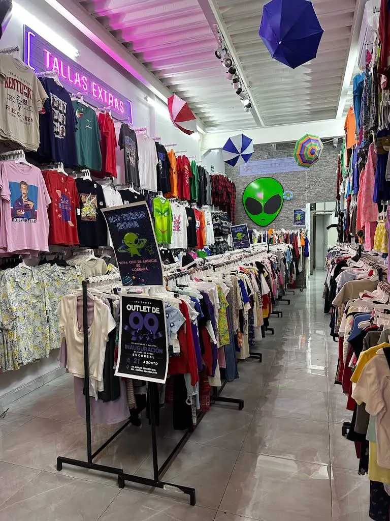 Interior de Outlet de 99 Medrano